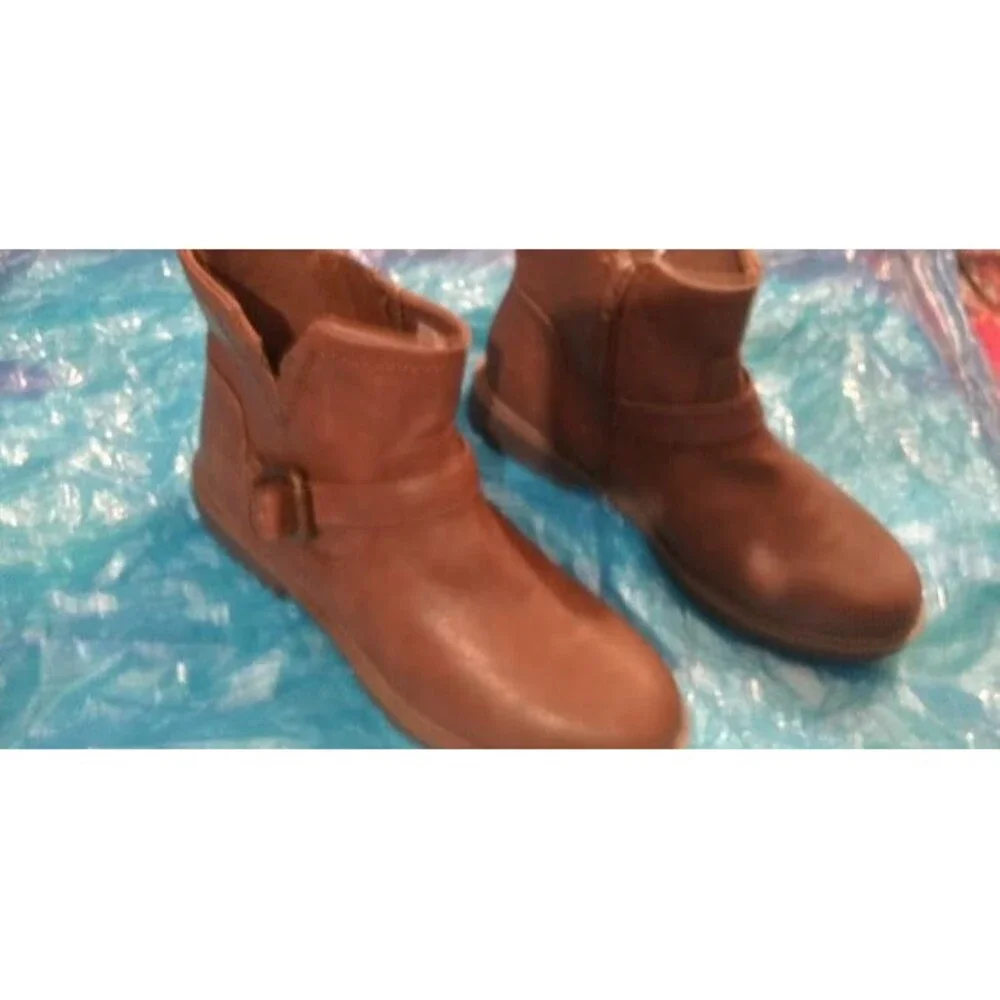Bearpaw Ankle Boots – Women’s Size 8 – Brown Leather